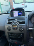 Renault MEGANE 2 After market radio with heads up GPS display that looks like OEM