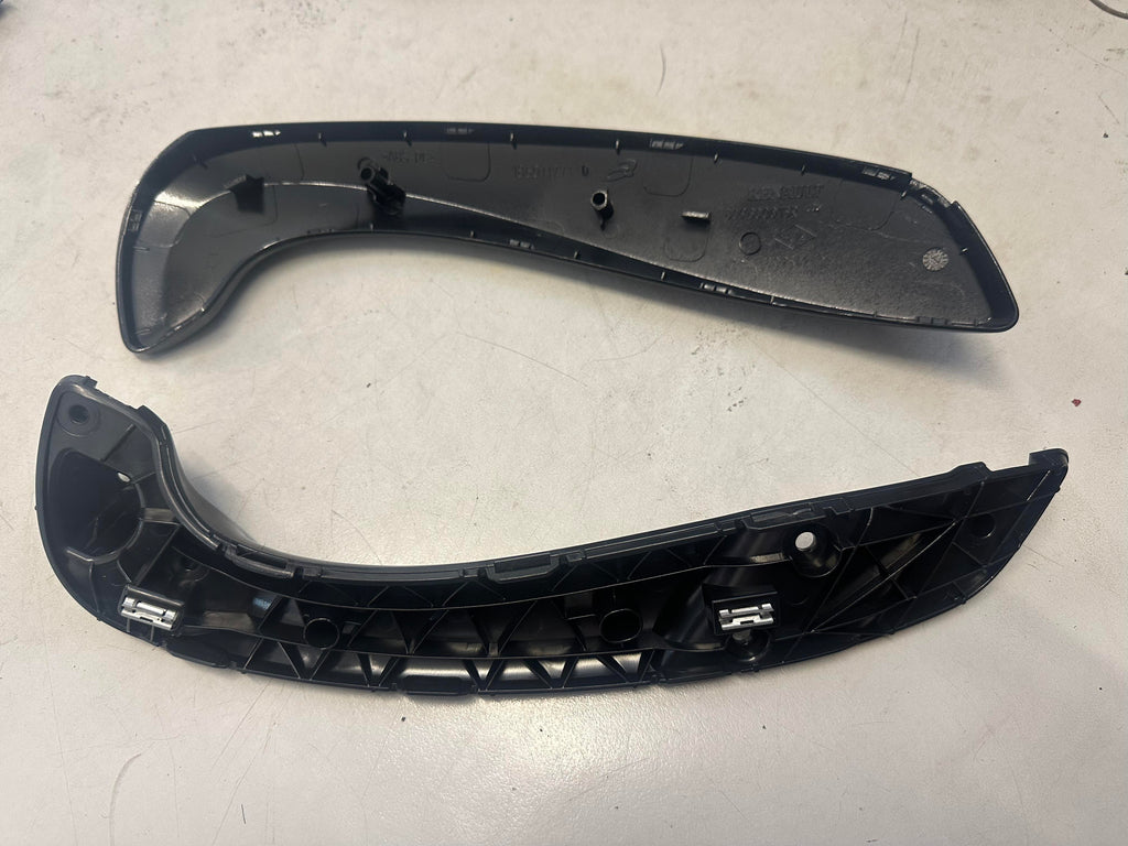 Renault Megane III Right front door grab handle